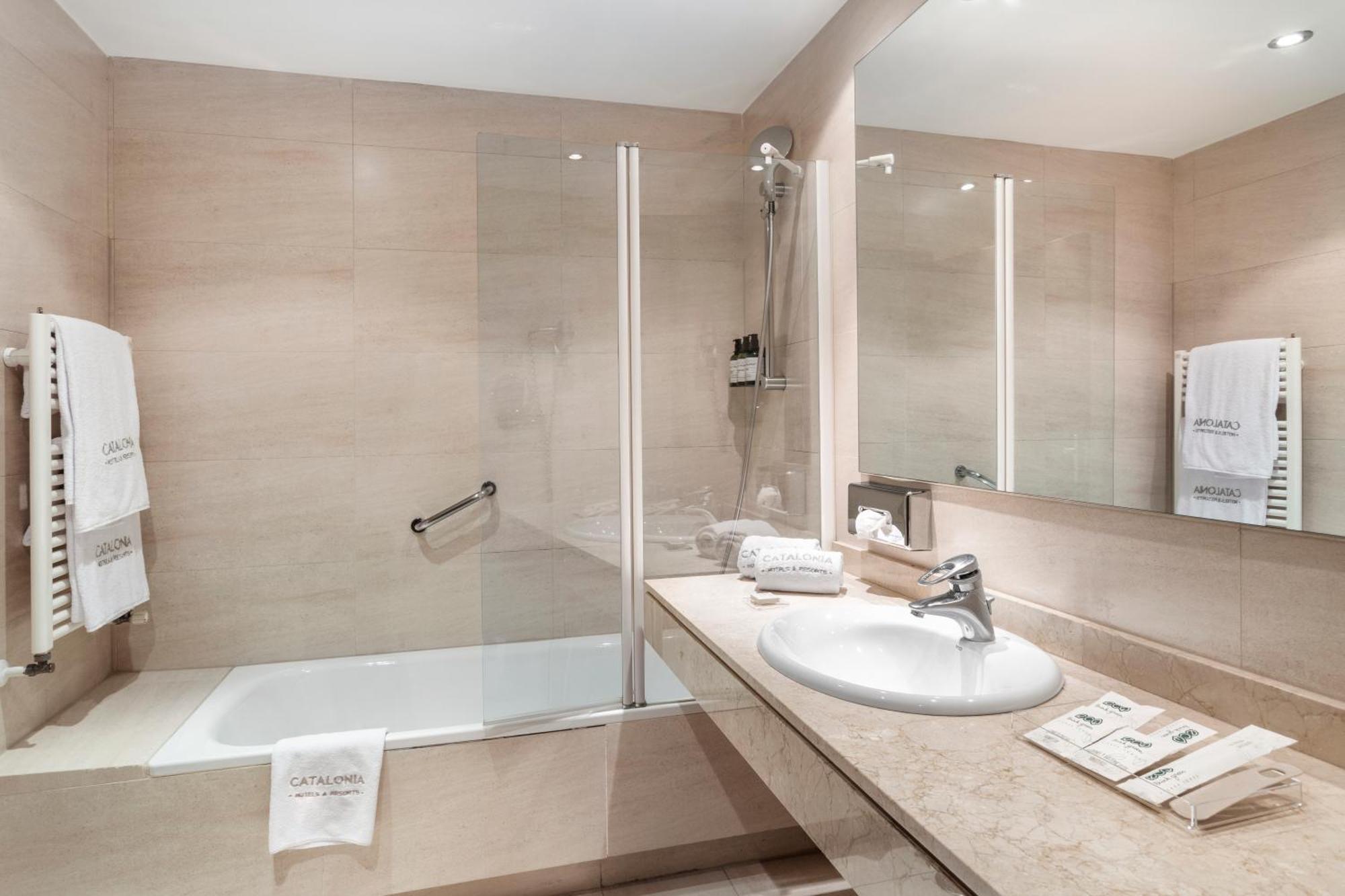 Catalonia El Retiro Hotel Madrid Szoba fotó